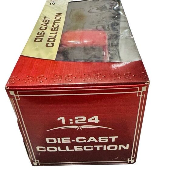 1941 PLYMOUTH PICKUP TRUCK 1:24 SCALE OPENING DOORS & HOOD MOTORMAX - Picture 4 of 9